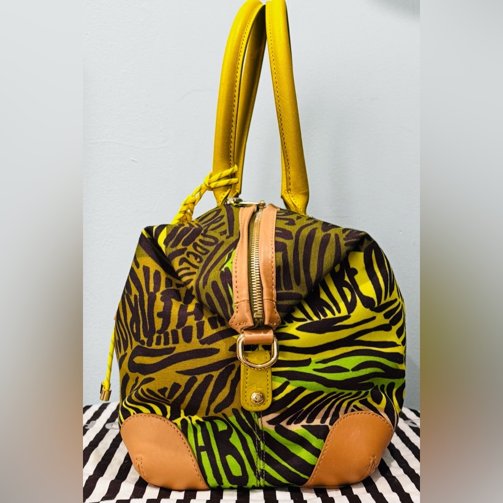 henri bendel Graphic Undercover Satchel NWT - Picture 3 of 13